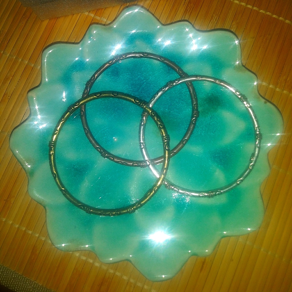 Vintage Rare Premier Designs Bangles Set